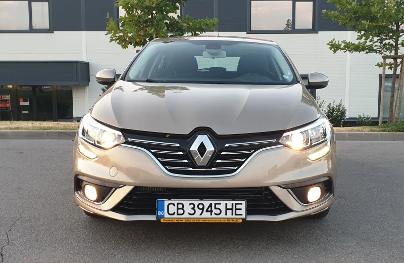 Renault Megane 1.2 Turbo Energy TCe, снимка 11 - Автомобили и джипове - 46586945