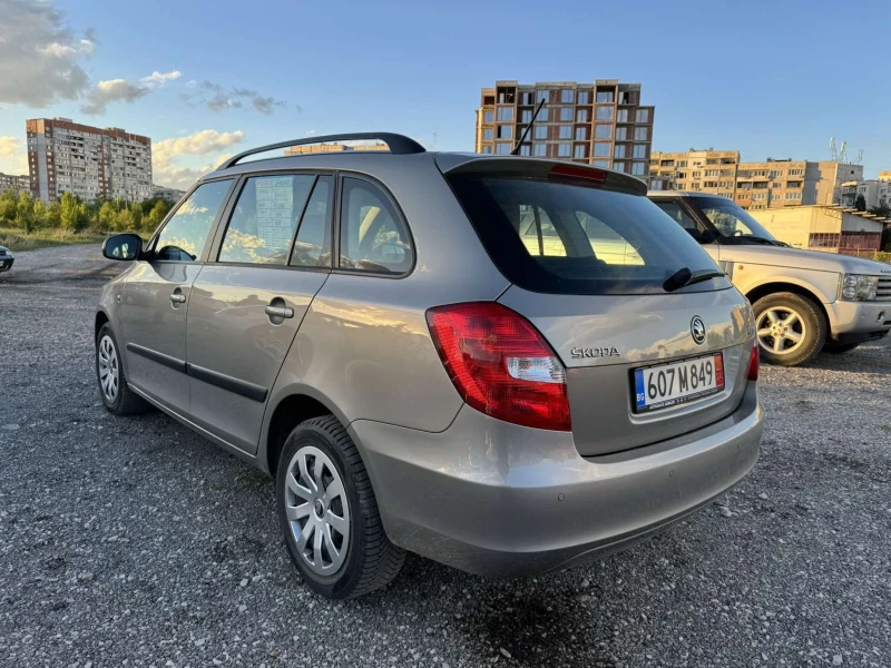 Skoda Fabia 1.2 TSI* EVRO 6b* Germani* Перфектна, снимка 4 - Автомобили и джипове - 47415818