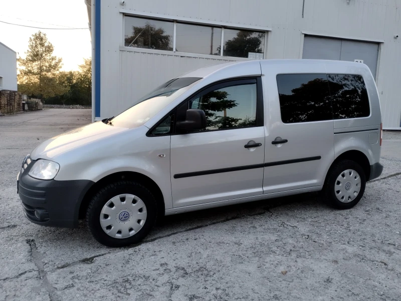 VW Caddy, снимка 10 - Автомобили и джипове - 47221754