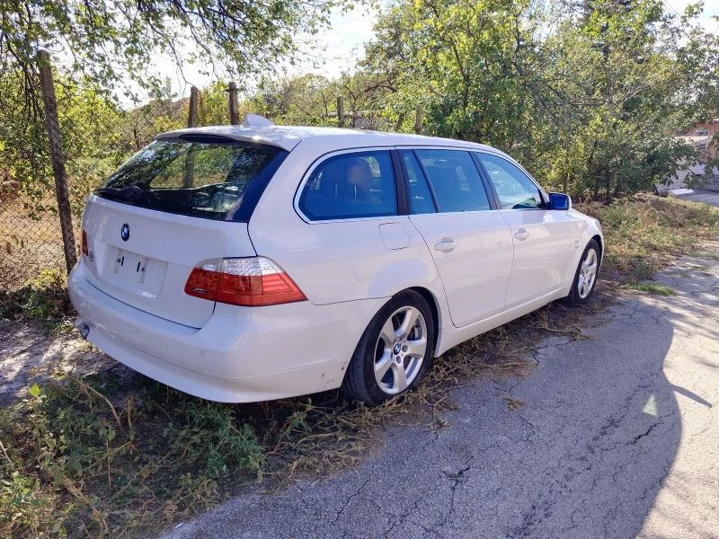 BMW 530 Швейцария!Вакуум на вратите! HEAD UP, X-DRIVE, DIS, снимка 12 - Автомобили и джипове - 47538412