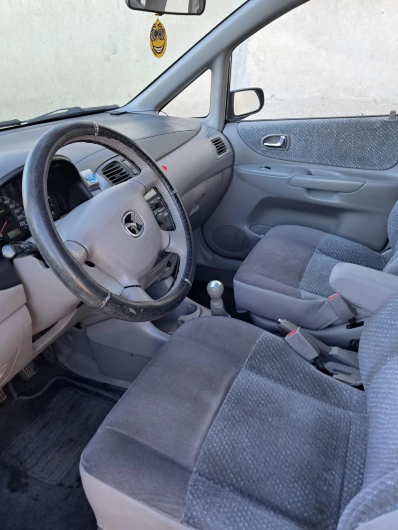 Mazda Premacy, снимка 8 - Автомобили и джипове - 48604399