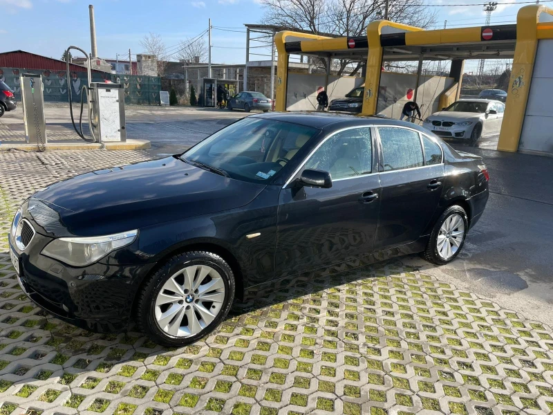 BMW 530 XDrive/Седан/Кожа/Нави/FULL/TOP, снимка 3 - Автомобили и джипове - 48846019