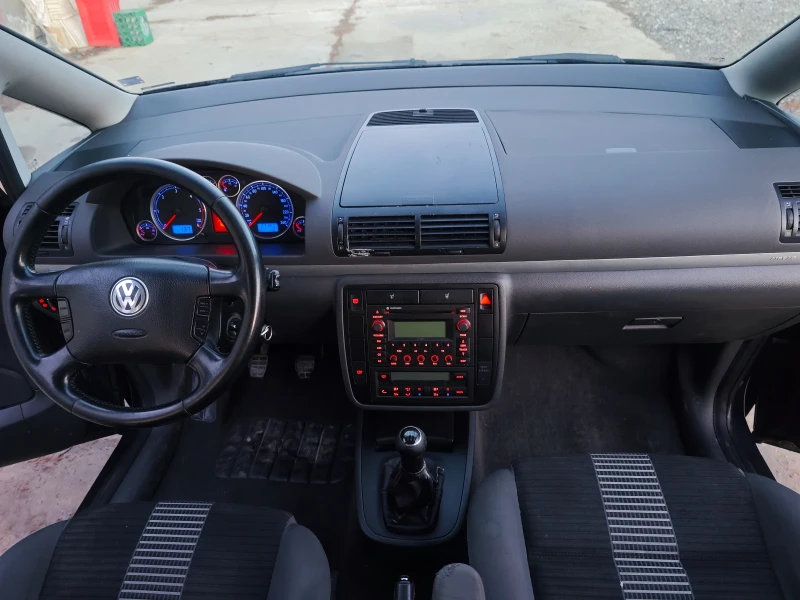 VW Sharan Tdi, снимка 13 - Автомобили и джипове - 49453801