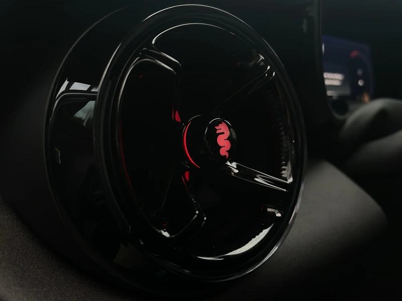 Alfa Romeo Junior JUNIOR SPECIALE IBRIDA 1.2 48V-Hybrid 145HP , снимка 15 - Автомобили и джипове - 52413247