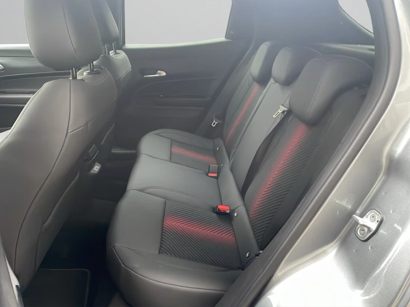 Alfa Romeo Junior JUNIOR SPECIALE IBRIDA 1.2 48V-Hybrid 145HP , снимка 13 - Автомобили и джипове - 52413247