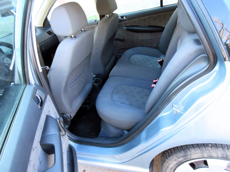 Skoda Fabia 1.9SDI, снимка 13 - Автомобили и джипове - 52919660