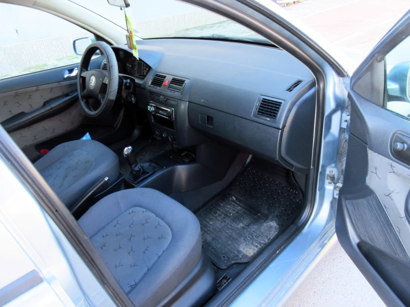 Skoda Fabia 1.9SDI, снимка 5 - Автомобили и джипове - 52919660