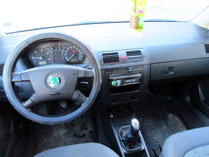 Skoda Fabia 1.9SDI, снимка 10 - Автомобили и джипове - 52919660