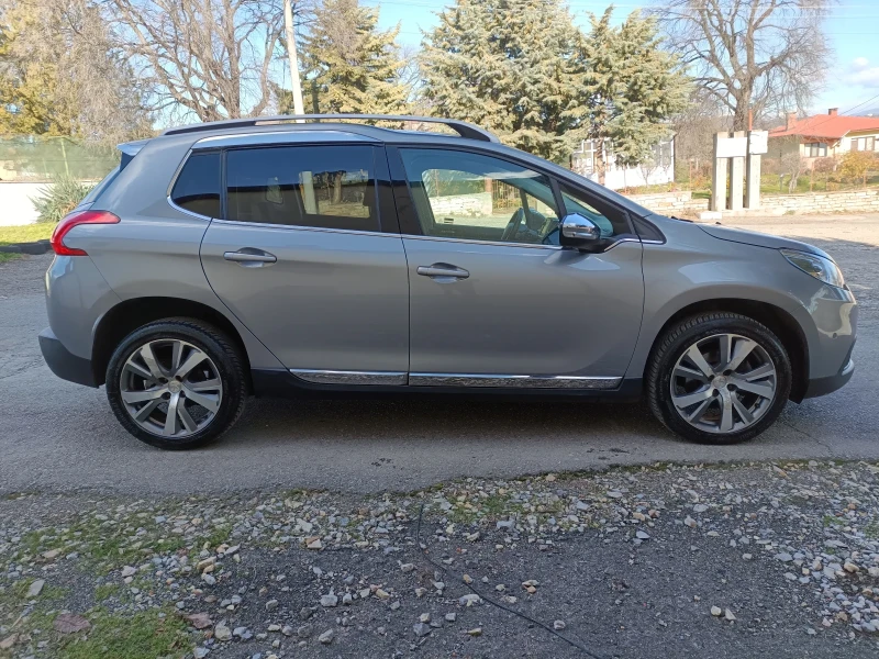 Peugeot 2008 1.6 ALLURE панорама нави, снимка 4 - Автомобили и джипове - 52946621