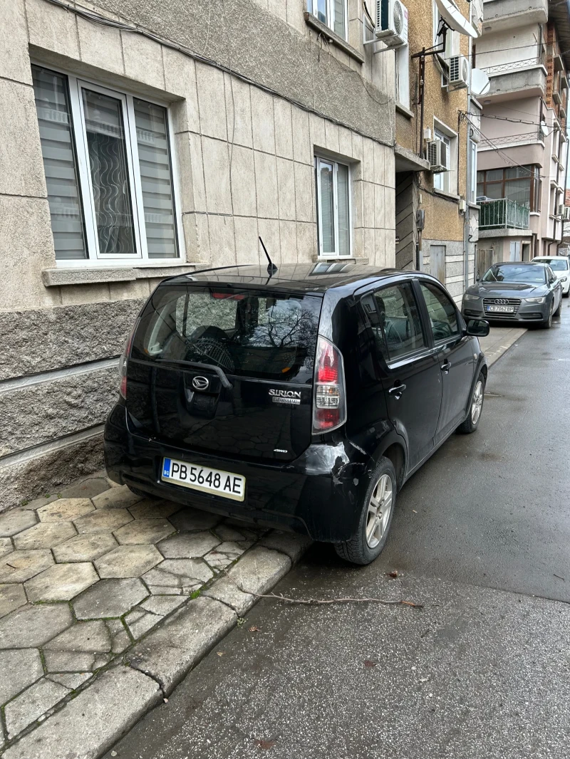 Daihatsu Sirion 1.3 4x4, снимка 2 - Автомобили и джипове - 53392308