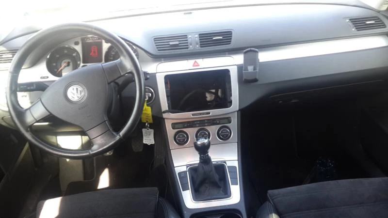 VW Passat 2.0TDI, снимка 7 - Автомобили и джипове - 22882989