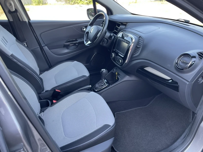 Renault Captur 1.2 120EDC ШВЕЙЦАРИЯ, снимка 7 - Автомобили и джипове - 55688260