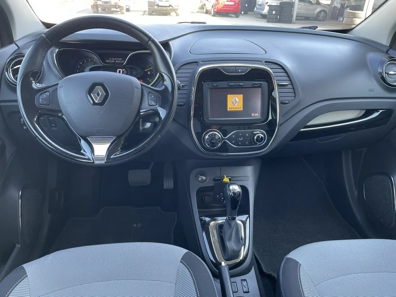 Renault Captur 1.2 120EDC ШВЕЙЦАРИЯ, снимка 14 - Автомобили и джипове - 55688260
