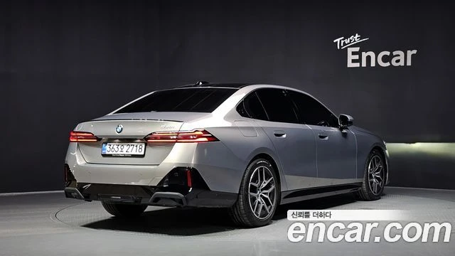 BMW 520, снимка 2 - Автомобили и джипове - 56077739
