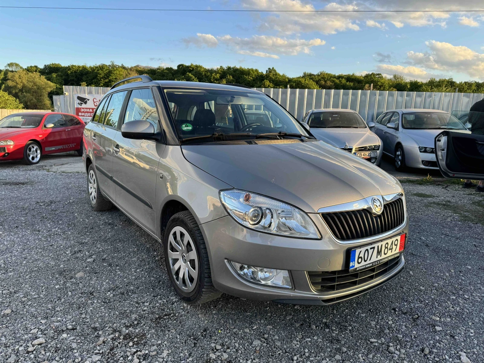 Skoda Fabia 1.2 TSI* EVRO 6b* Germani* Като нова* , снимка 1