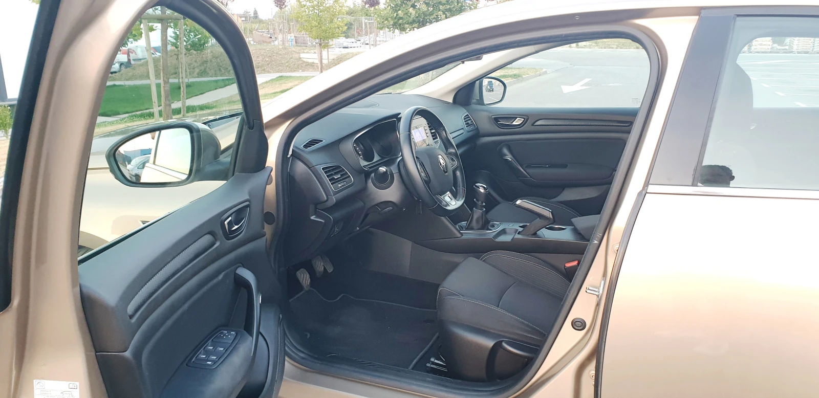 Renault Megane 1.2 Turbo Energy TCe | Mobile.bg � ����������� 12