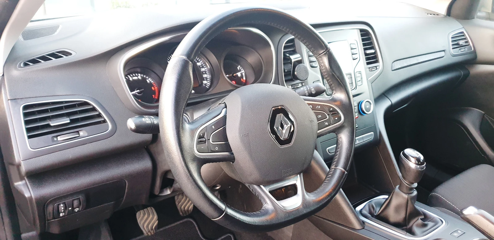 Renault Megane 1.2 Turbo Energy TCe | Mobile.bg � ����������� 13