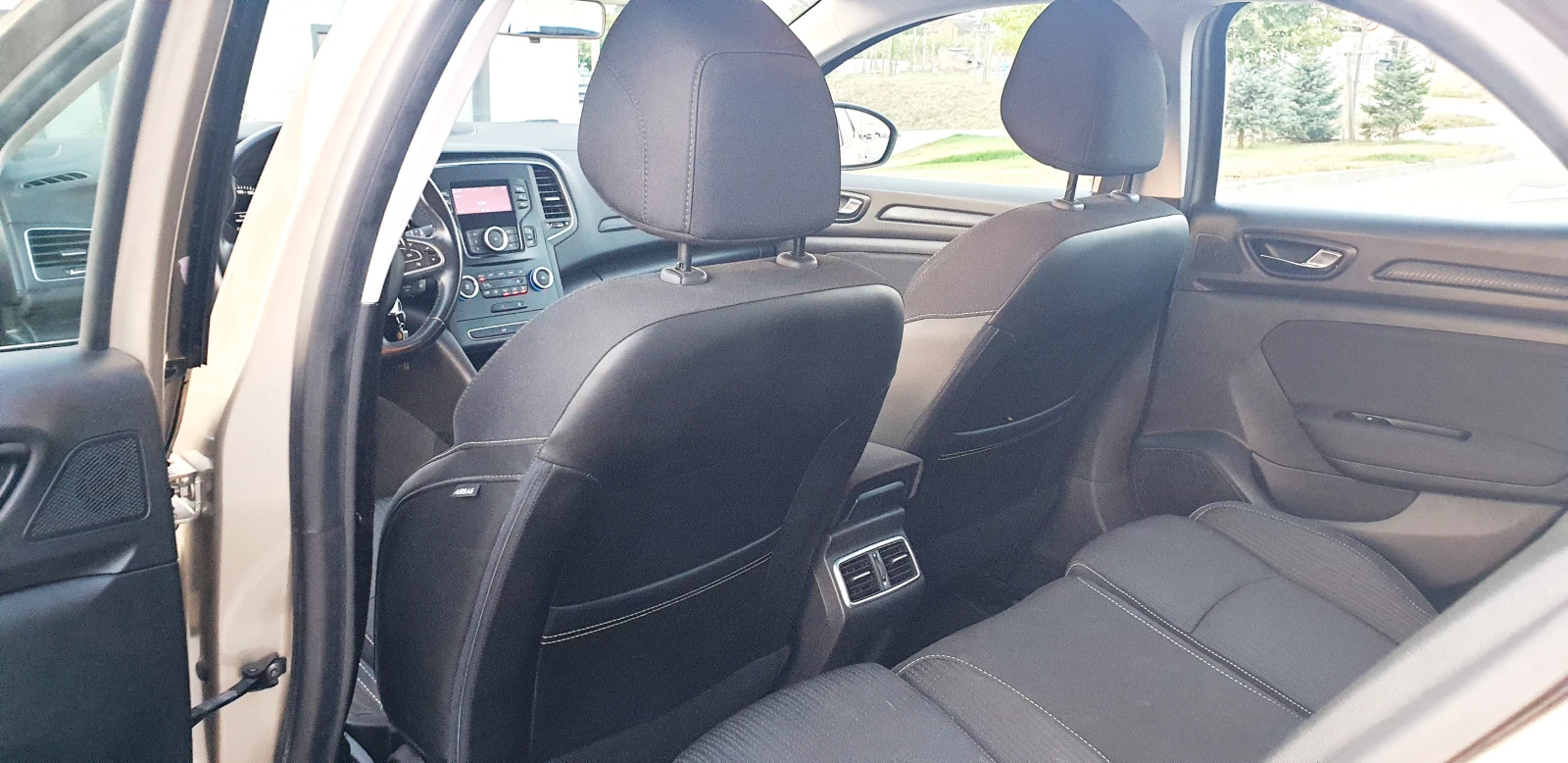 Renault Megane 1.2 Turbo Energy TCe | Mobile.bg � ����������� 14