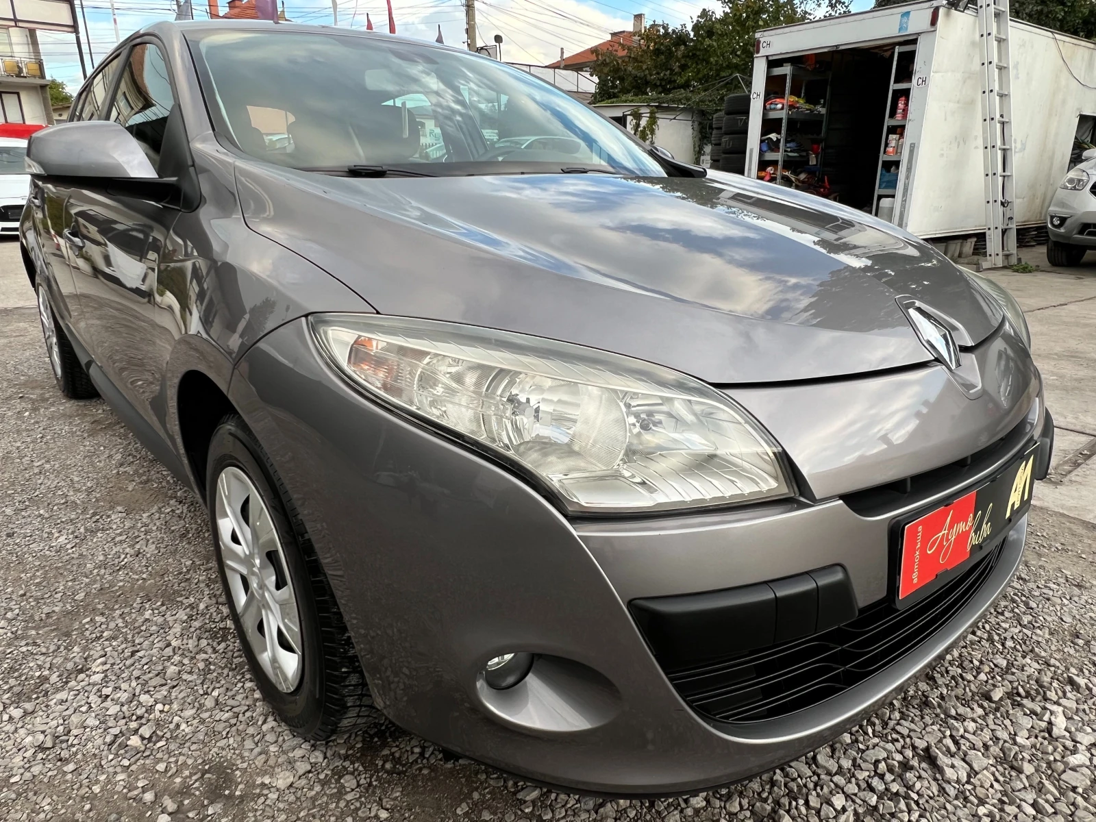 Renault Megane 1.4TCe 130к.с./EURO 5/173669км./Сервизна история/ - изображение 7