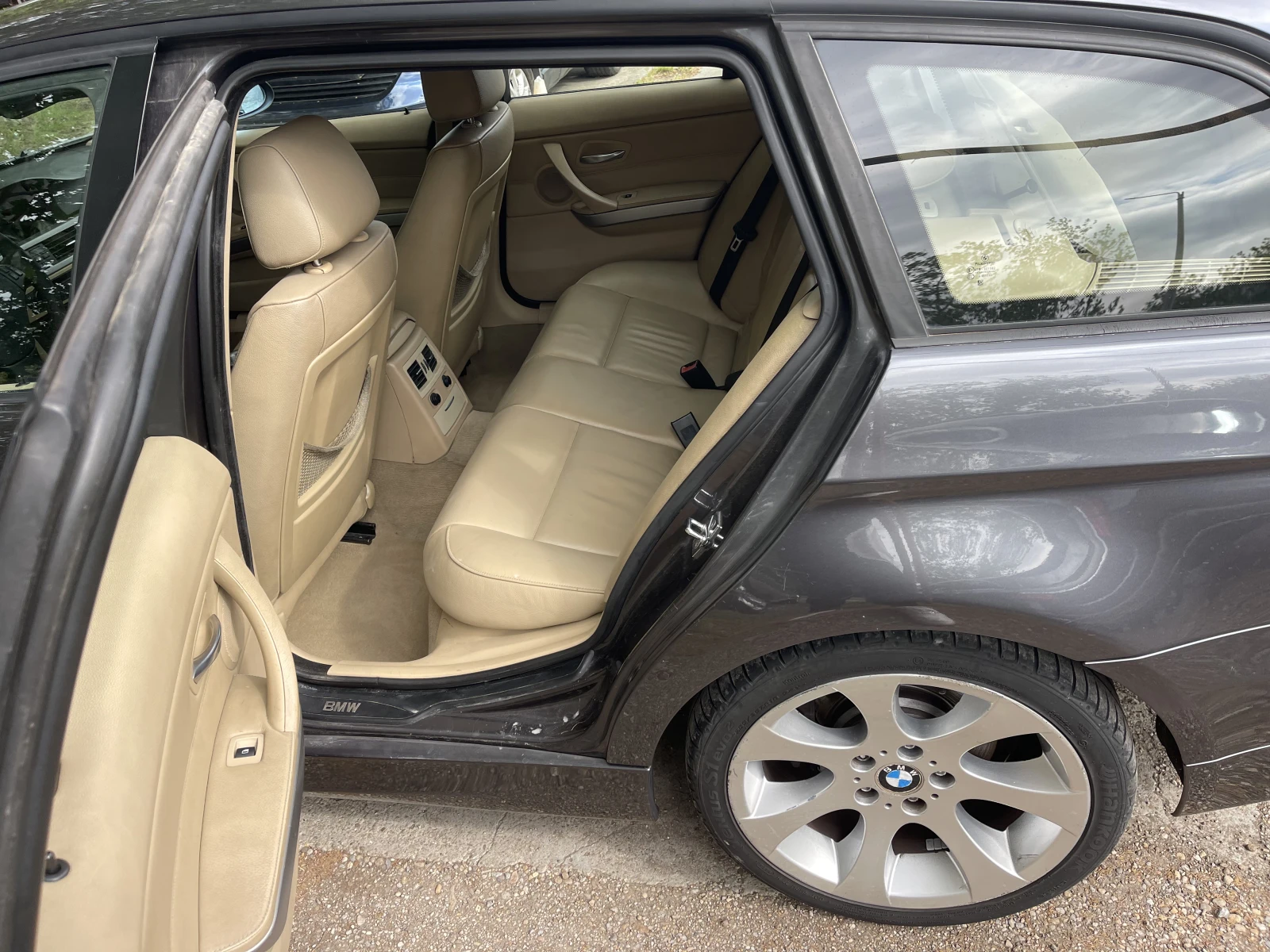 BMW 320 2.0D/163к.с./Автоматик - изображение 10