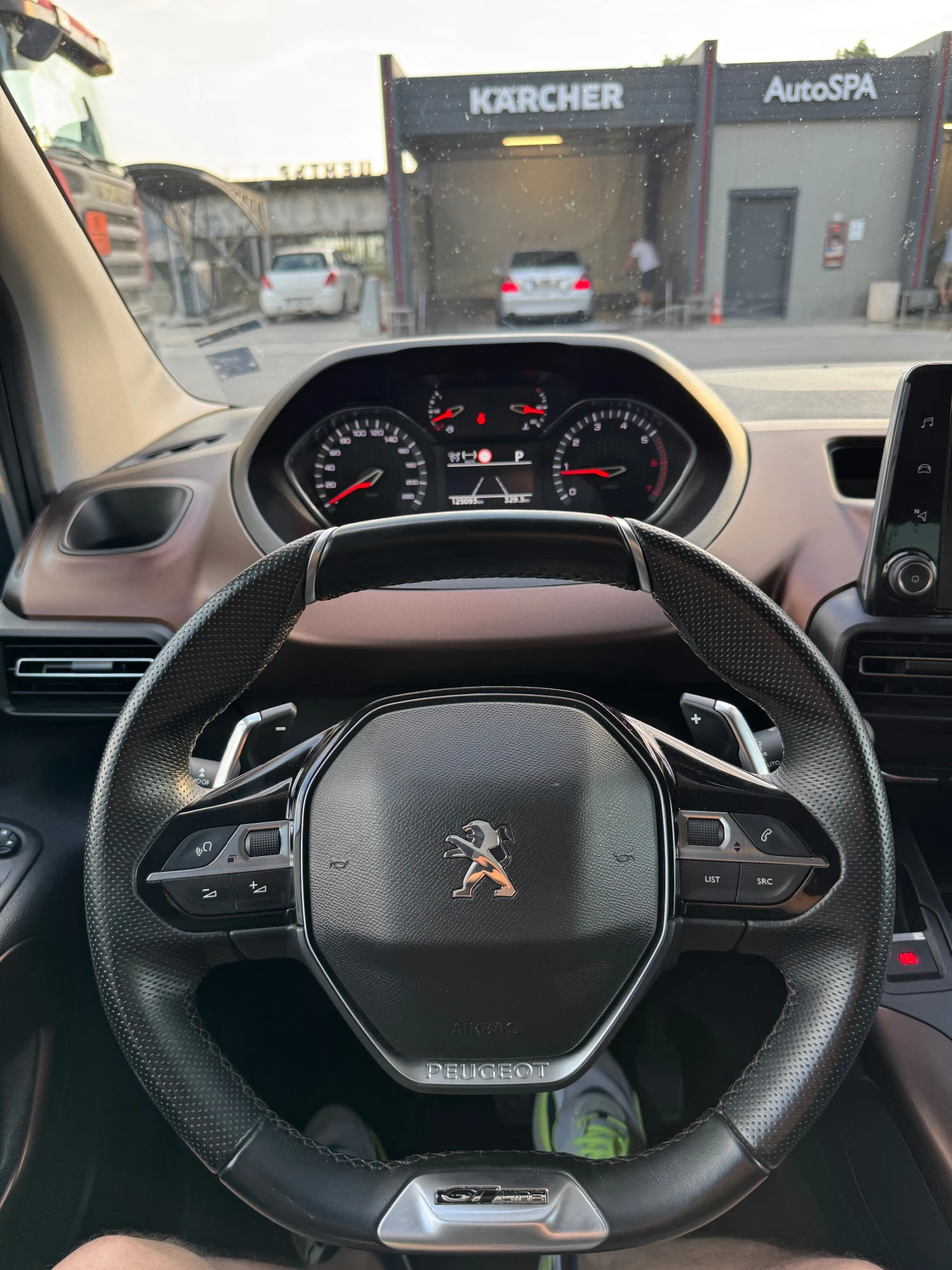 Peugeot Rifter  1.5 BlueHDi GT line EAT8 LONG | Mobile.bg   16