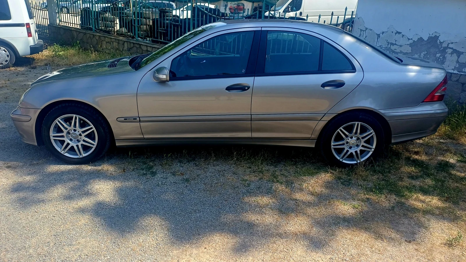 Mercedes-Benz C 200 2.2cdi - изображение 6