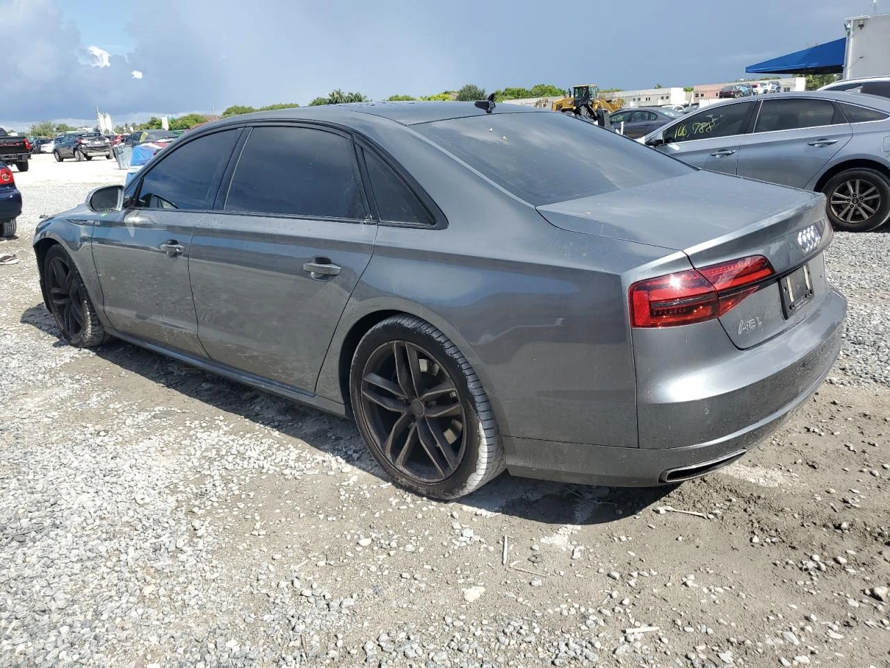 Audi A8 L 3.0 TFSI QUATTRO* HEAD UP* MATRIX* ОБДУХ* KEYLE - изображение 4
