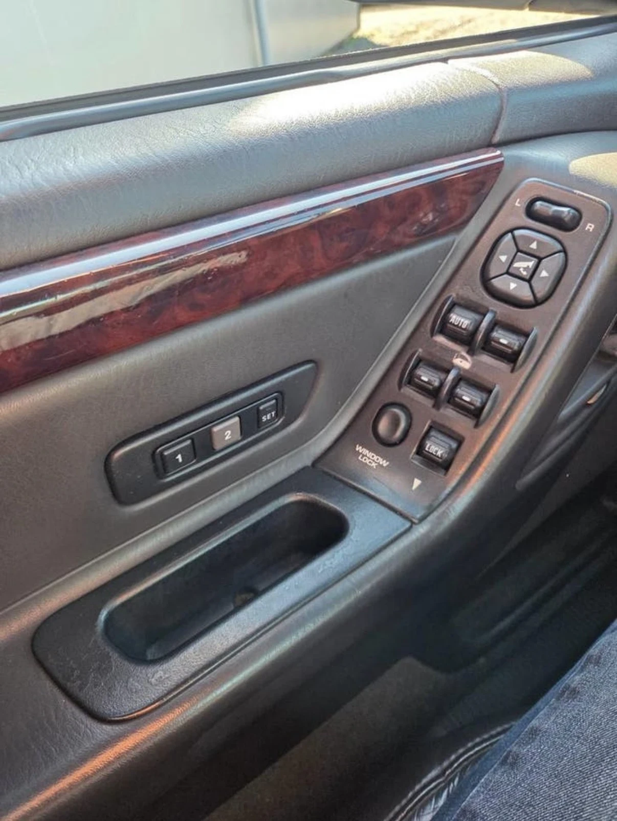 Jeep Grand cherokee 4, 7l/Газ/Бартер/Лизинг, снимка 14 - Автомобили и джипове - 54353728