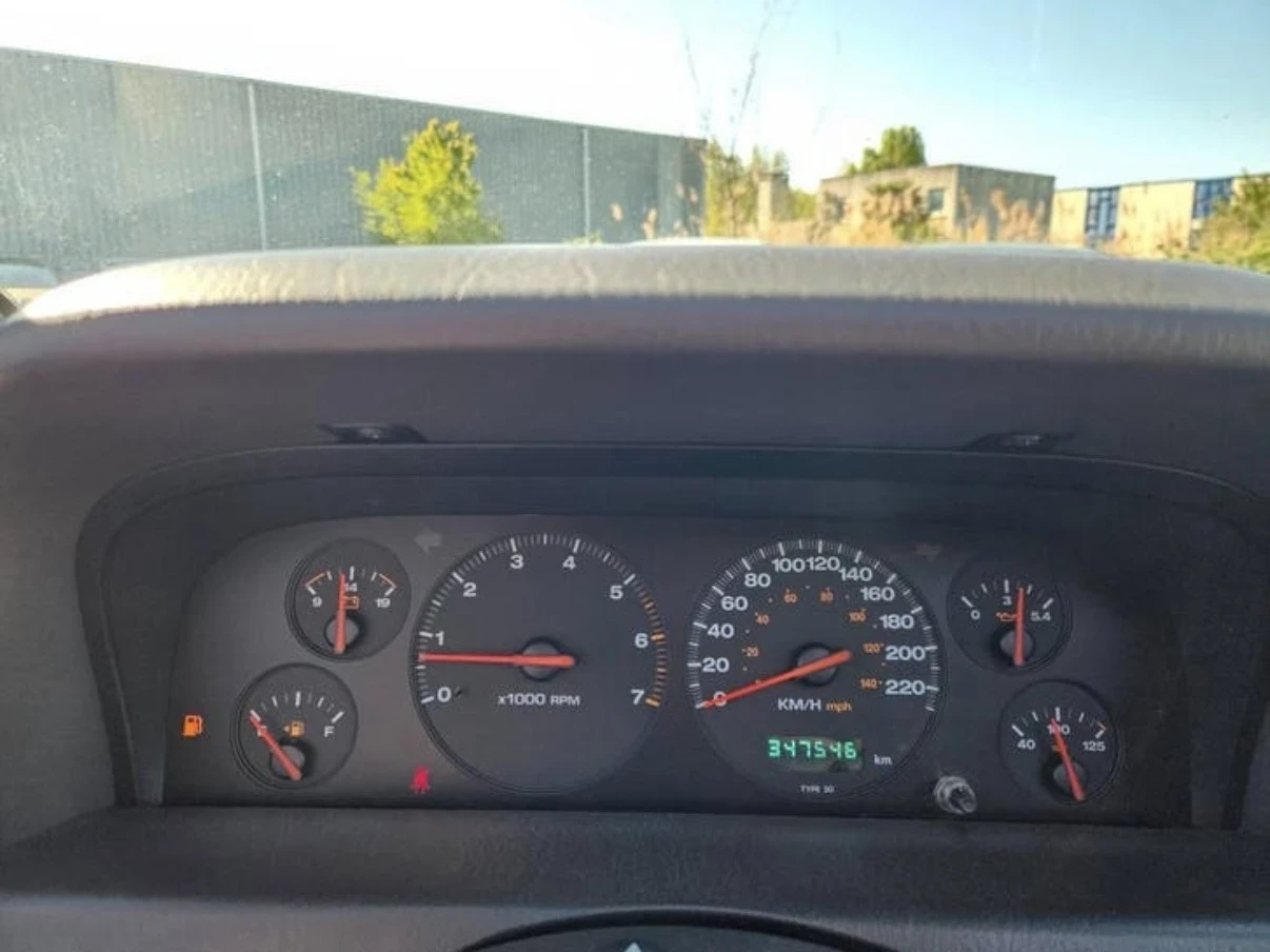 Jeep Grand cherokee 4, 7l/Газ/Бартер/Лизинг, снимка 13 - Автомобили и джипове - 54353728
