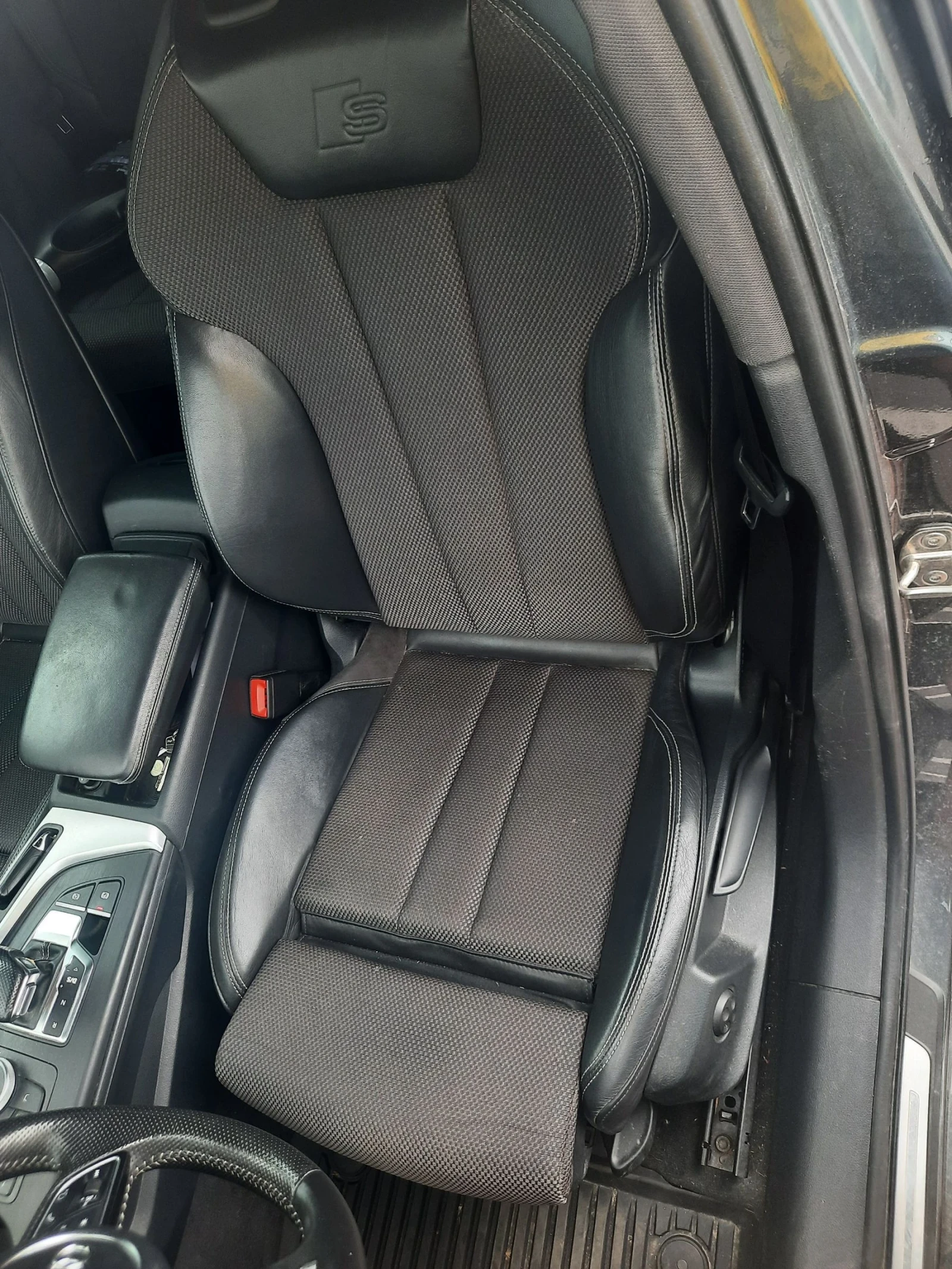 Audi A4 2.0 S-line, снимка 12 - Автомобили и джипове - 53950951