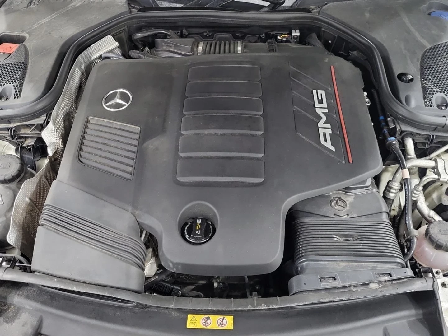 Mercedes-Benz E 53 AMG AMG* Distronic* 360View* Burmester, снимка 15 - Автомобили и джипове - 54073122