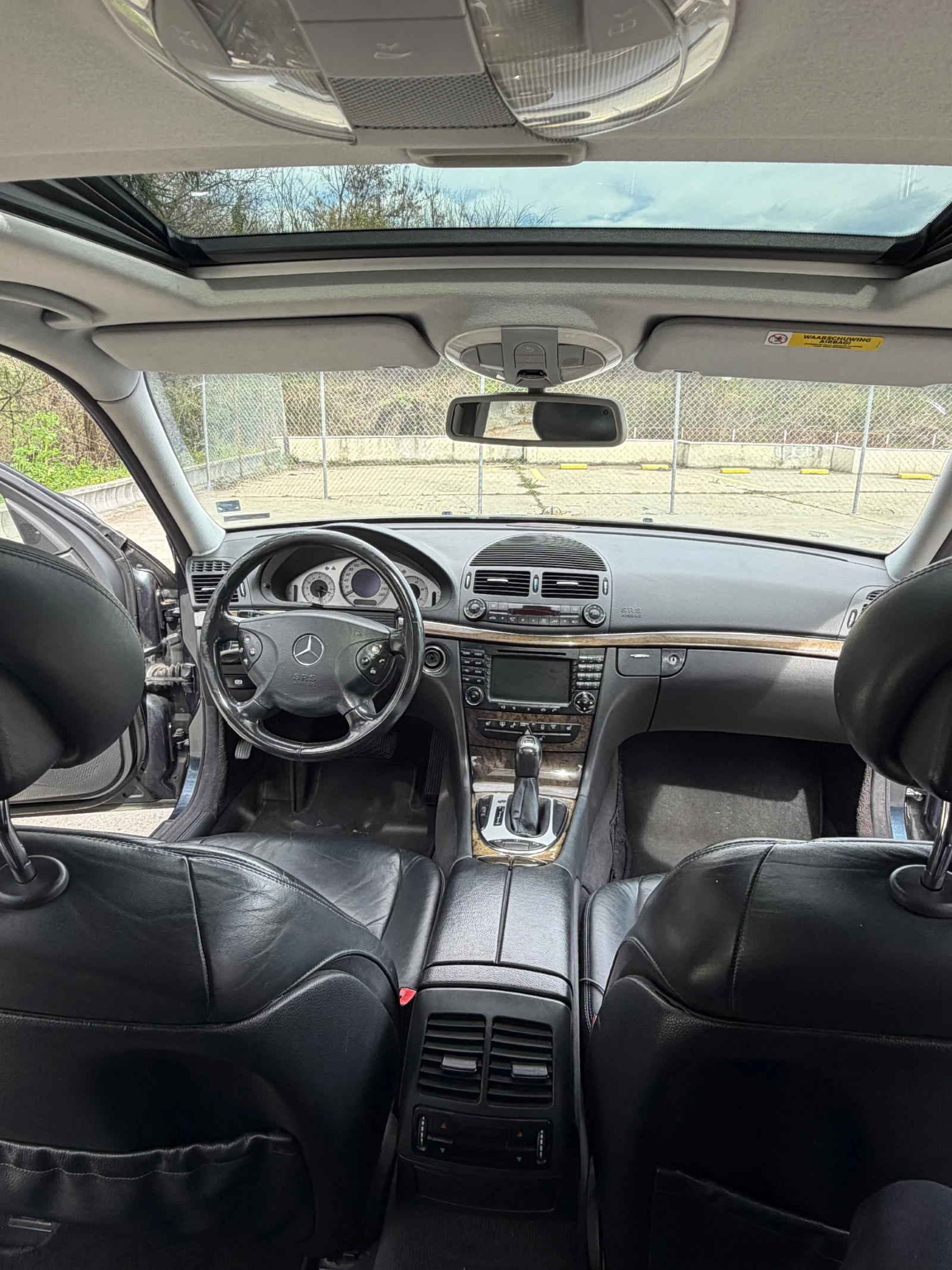 Mercedes-Benz E 270, снимка 10 - Автомобили и джипове - 54125679