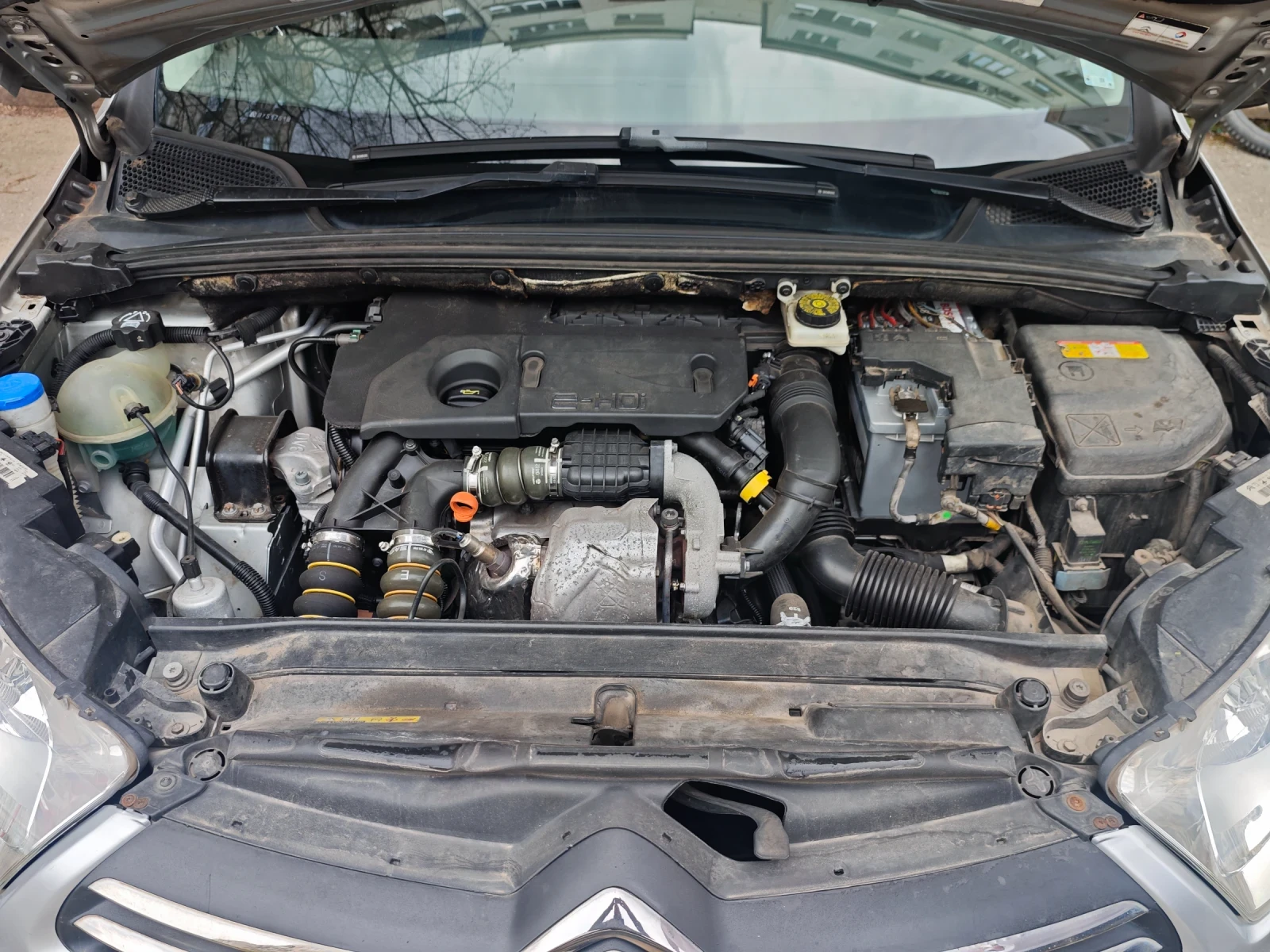 Citroen C4 1.6 e-HDI, снимка 11 - Автомобили и джипове - 54266274