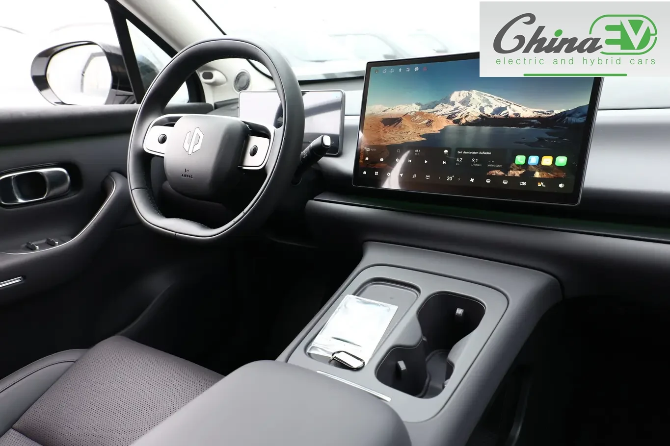 Leapmotor C10 Design REEV RWD, снимка 8 - Автомобили и джипове - 54705288