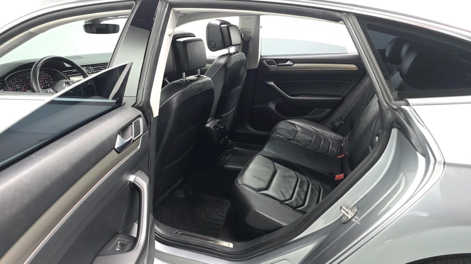 VW Arteon PRESTIGE TDI* �������* ���� ��*  | Mobile.bg � ����������� 11