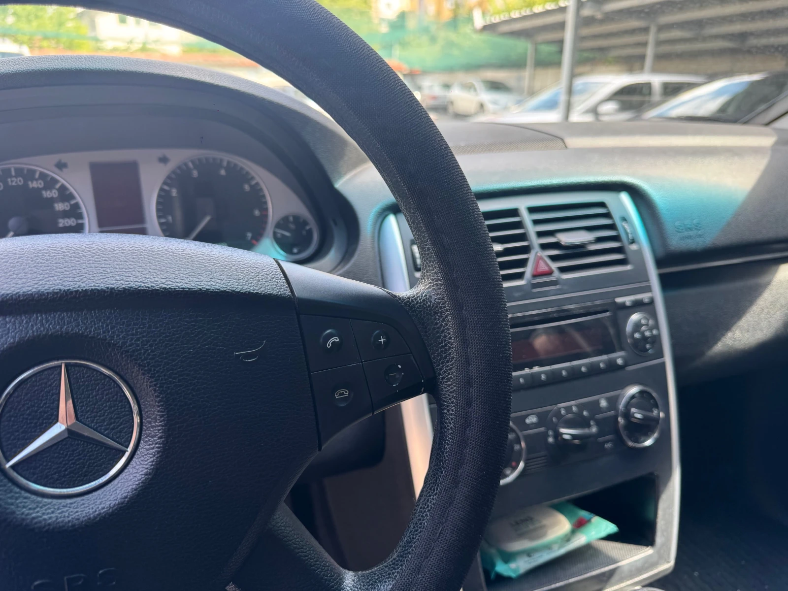 Mercedes-Benz B 170 1.7i (Klimatik), снимка 4 - Автомобили и джипове - 55415423