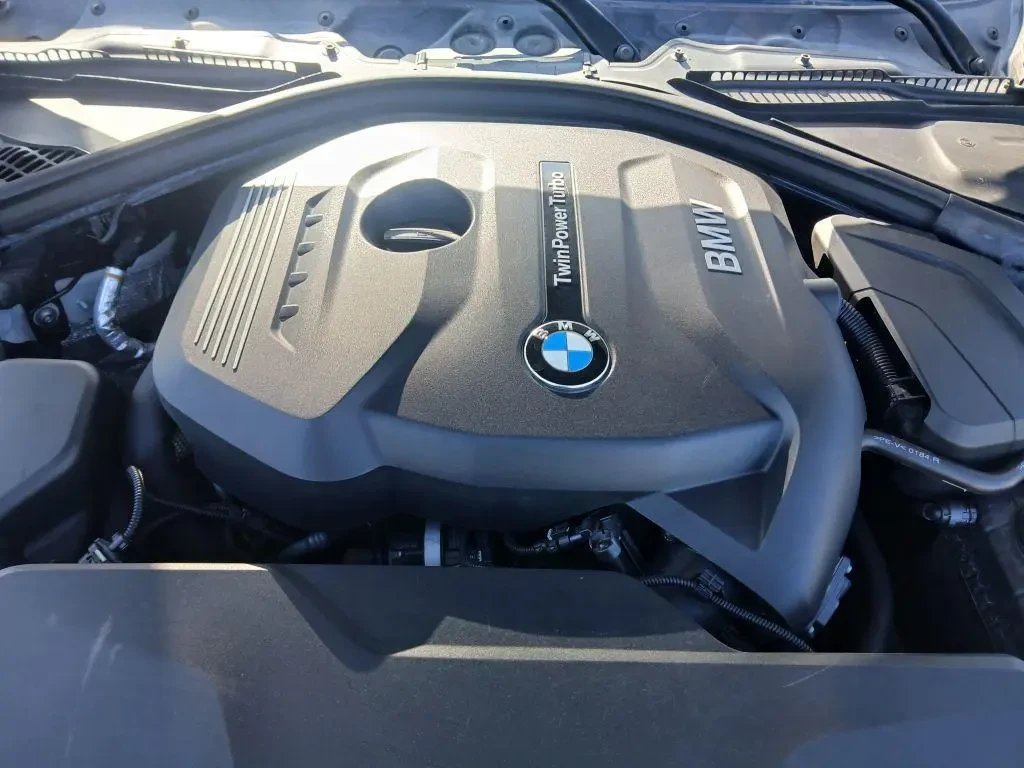BMW 330 i, снимка 17 - Автомобили и джипове - 55508907