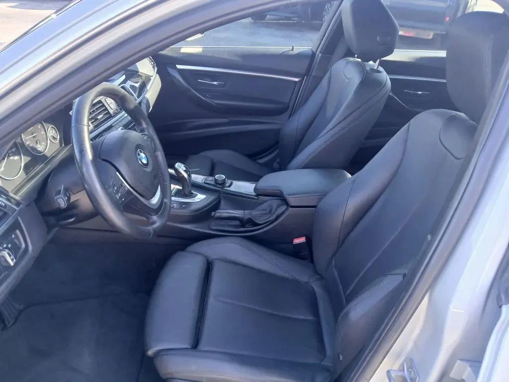 BMW 330 i, снимка 9 - Автомобили и джипове - 55508907