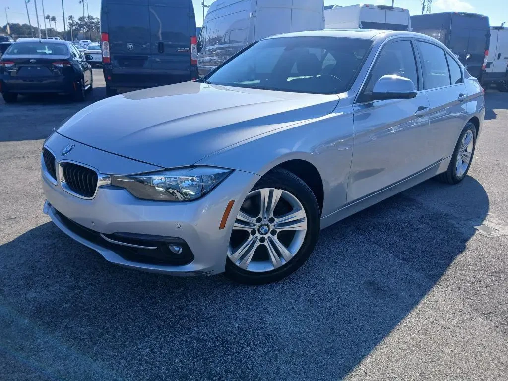BMW 330 i