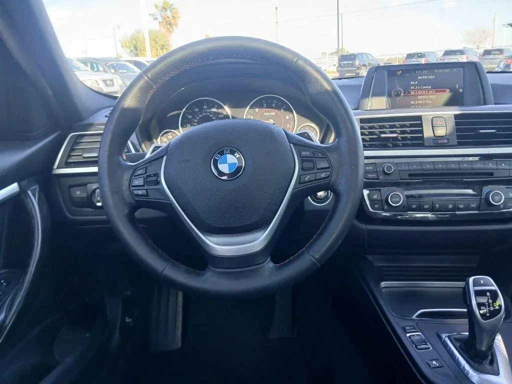 BMW 330 i, снимка 8 - Автомобили и джипове - 55508907