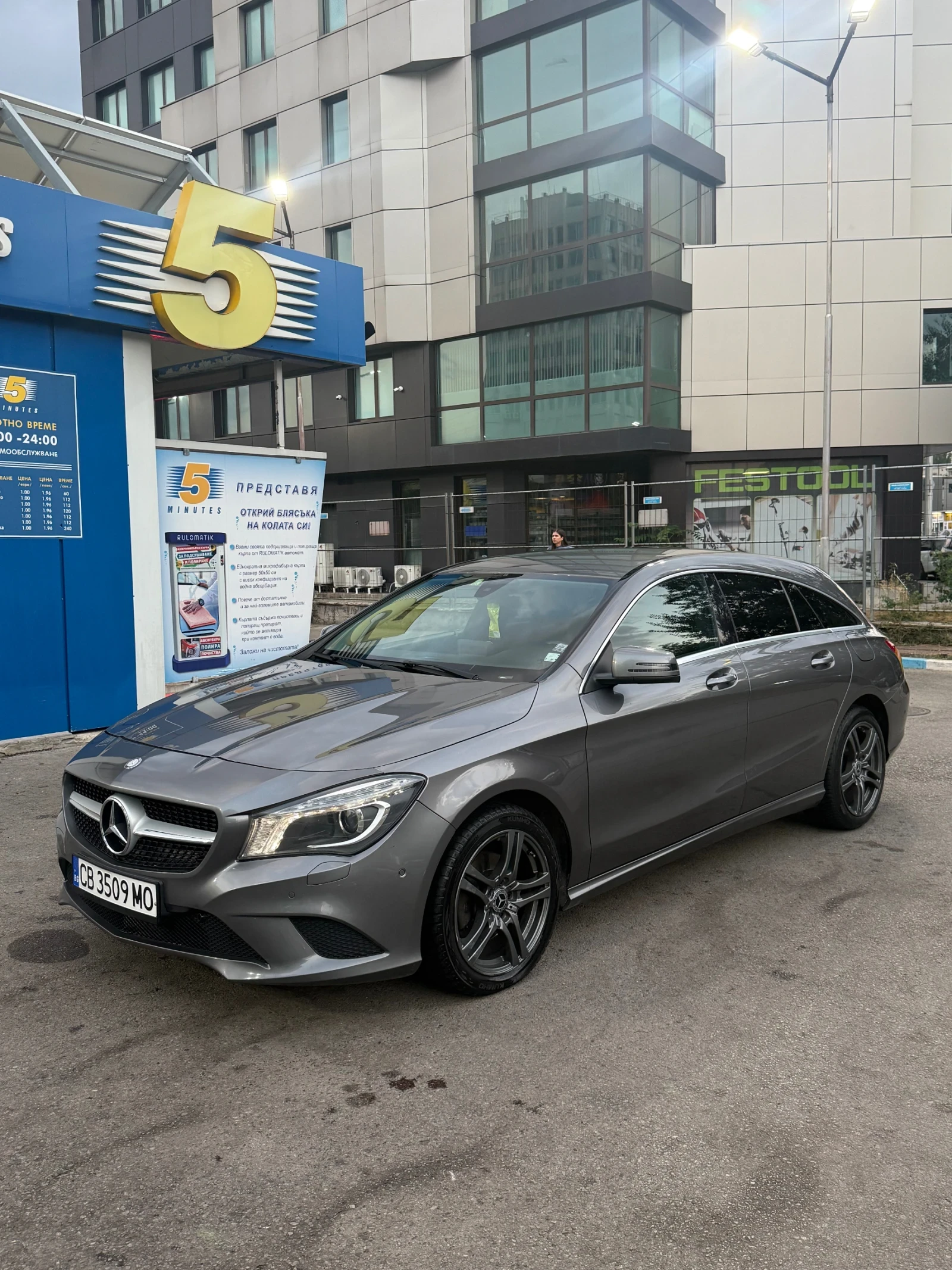 Mercedes-Benz CLA 200 Автомобила напълно заводски вид 