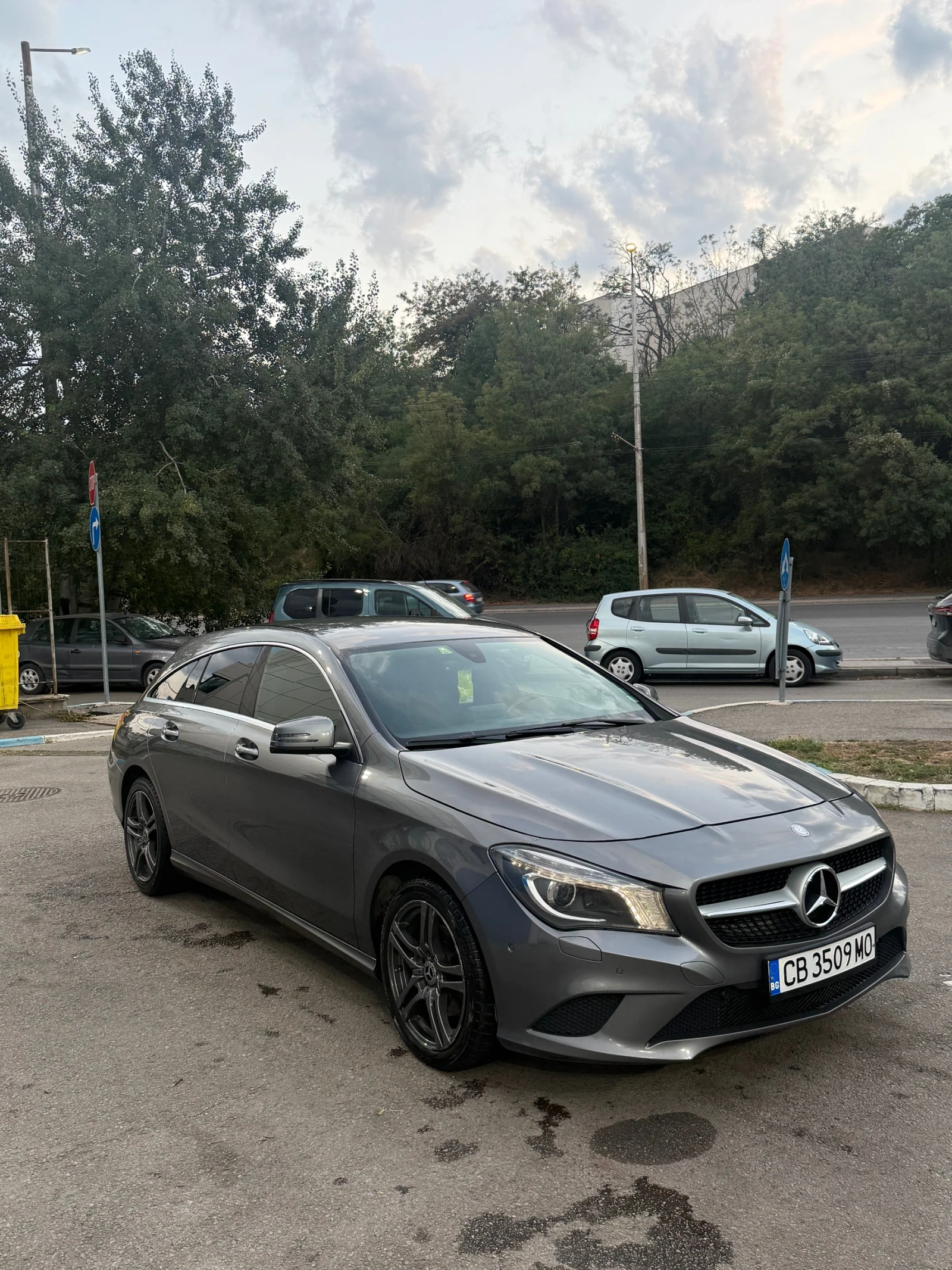 Mercedes-Benz CLA 200 Автомобила напълно заводски вид , снимка 2 - Автомобили и джипове - 55904895