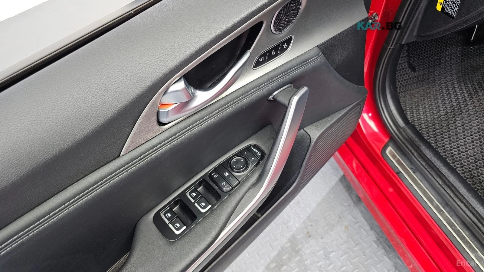 Kia Stinger 2.0 Turbo AWD Platinum* ОБДУХ* НАВИ* КАМЕРА, снимка 12 - Автомобили и джипове - 56138271