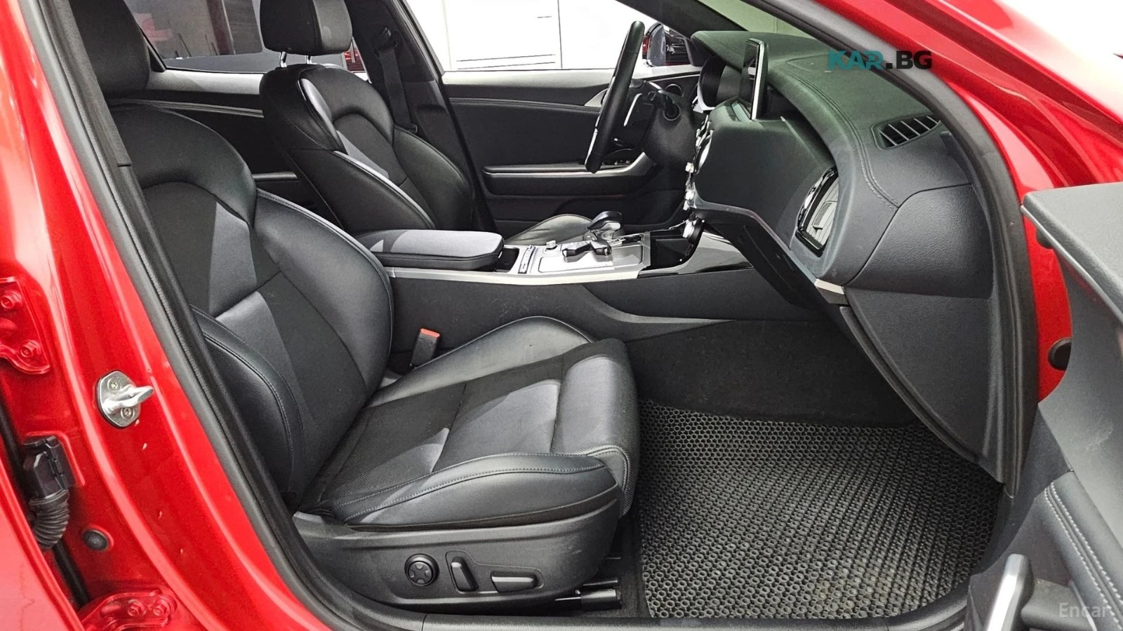 Kia Stinger 2.0 Turbo AWD Platinum* ОБДУХ* НАВИ* КАМЕРА, снимка 11 - Автомобили и джипове - 56138271