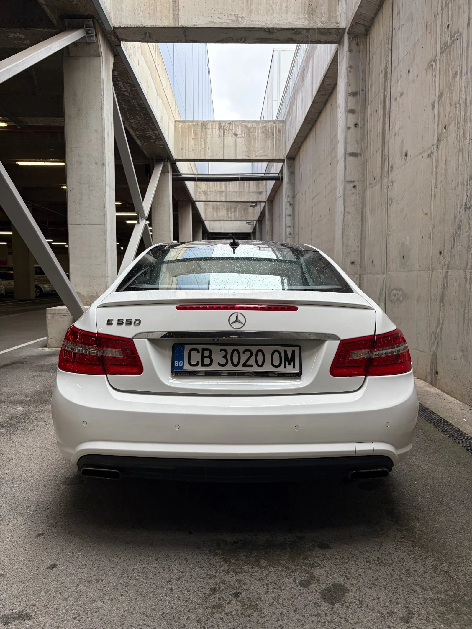 Mercedes-Benz E 500 AMG* DESIGNO* LINE ASS* PANO* �������* HARMAN KARD | Mobile.bg � ����������� 11
