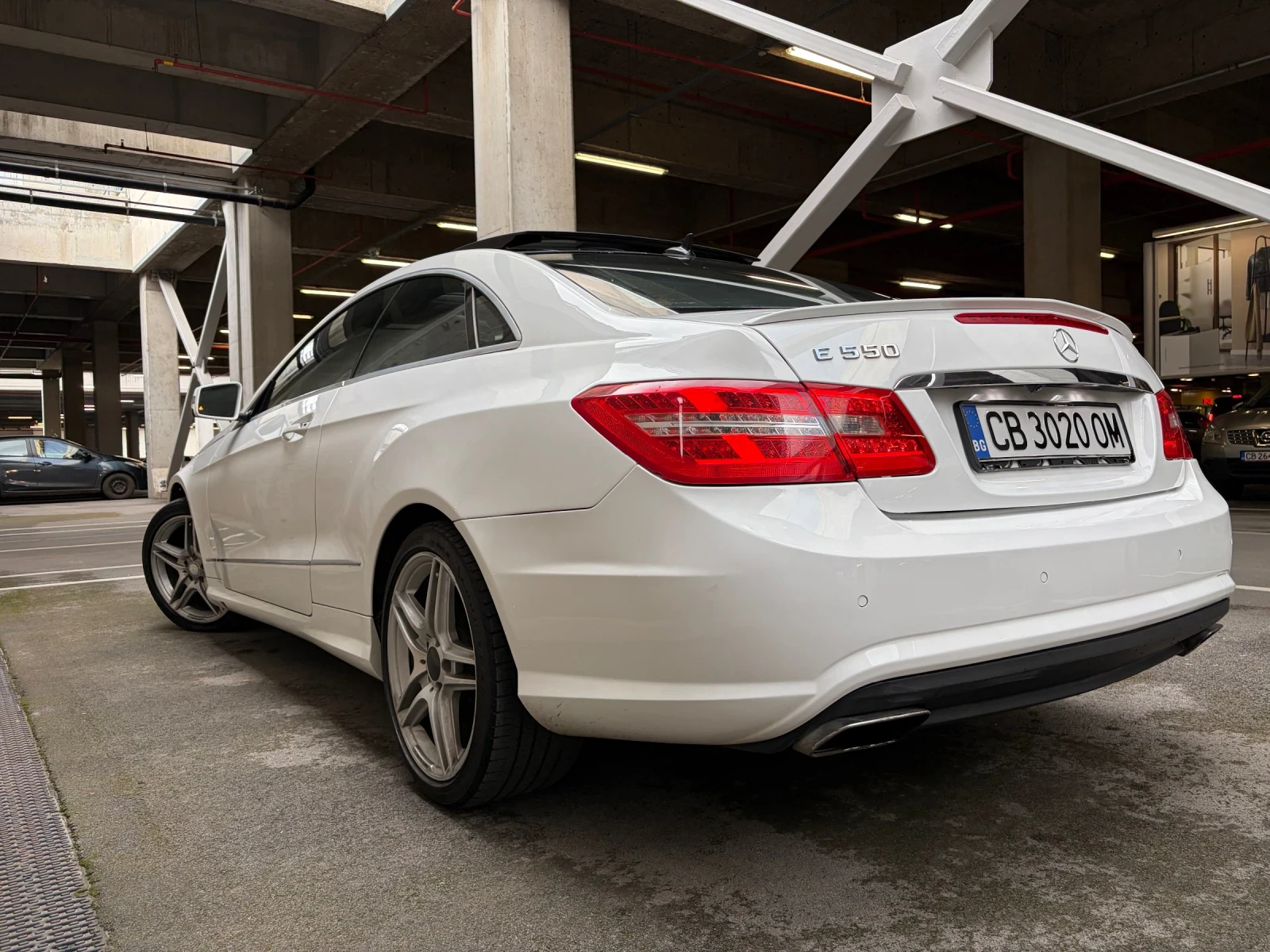 Mercedes-Benz E 500 AMG* DESIGNO* LINE ASS* PANO* �������* HARMAN KARD | Mobile.bg � ����������� 9
