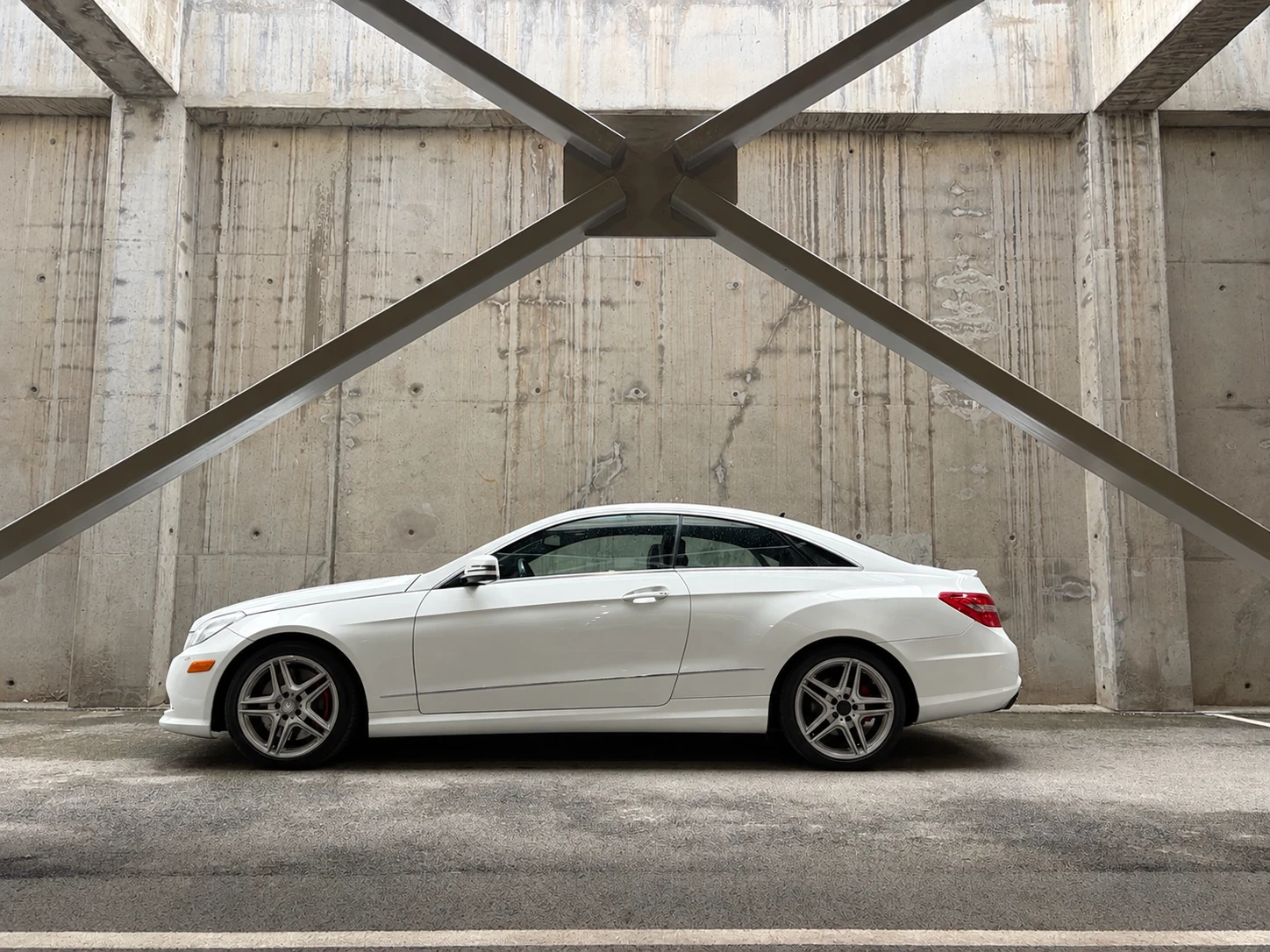 Mercedes-Benz E 500 AMG* DESIGNO* LINE ASS* PANO* �������* HARMAN KARD | Mobile.bg � ����������� 4