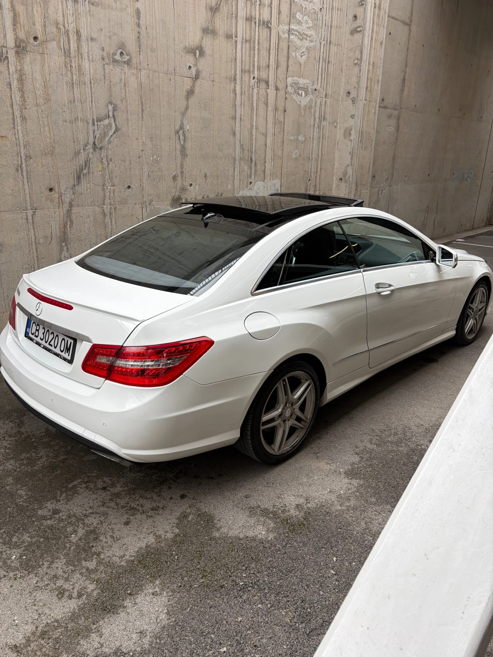 Mercedes-Benz E 500 AMG* DESIGNO* LINE ASS* PANO* �������* HARMAN KARD | Mobile.bg � ����������� 8