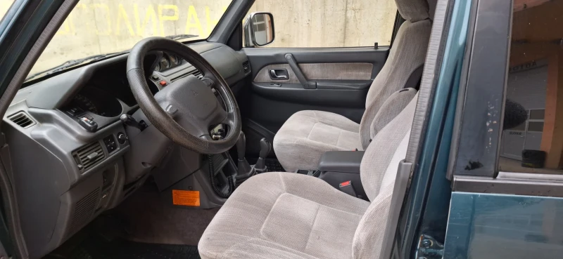 Mitsubishi Pajero PajeroGLS, снимка 14 - Автомобили и джипове - 48157218