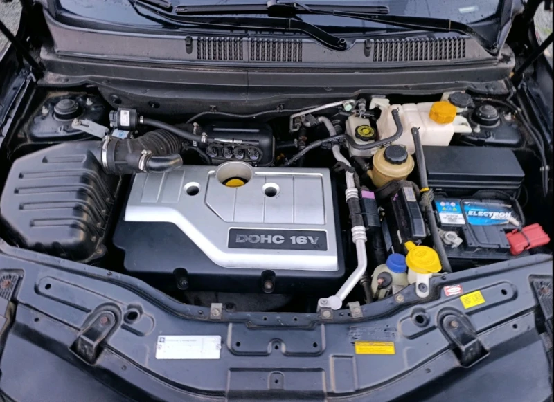 Chevrolet Captiva, снимка 16 - Автомобили и джипове - 52713394